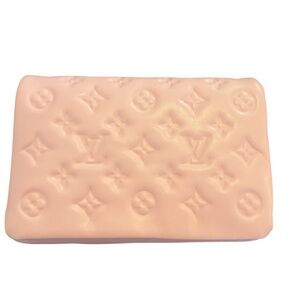 New pink fashion bag